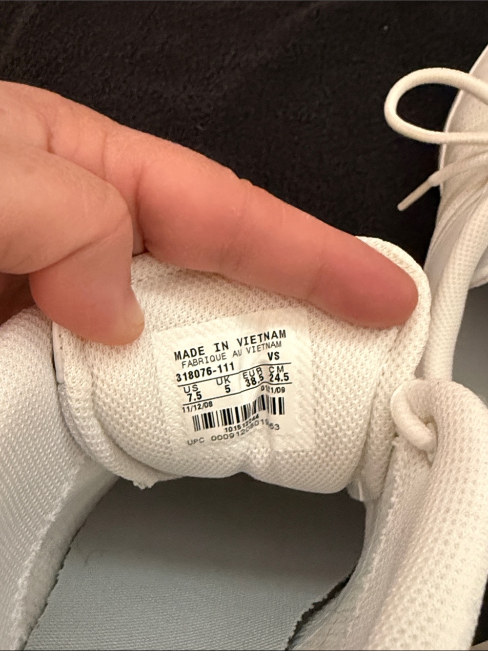 Women’s Nike Musique III SL Sneakers - Picture 9 of 9